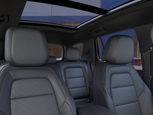 New 2026 Chevrolet Equinox LT w/ Convenience Package II image 24