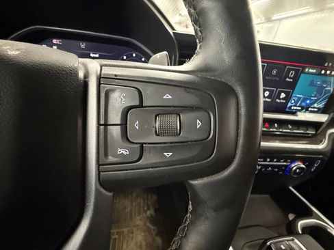 Used 2025 GMC Sierra 1500 Elevation image 16