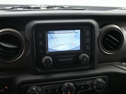 Used 2018 Jeep Wrangler Unlimited Sport AWD/4WD image 15