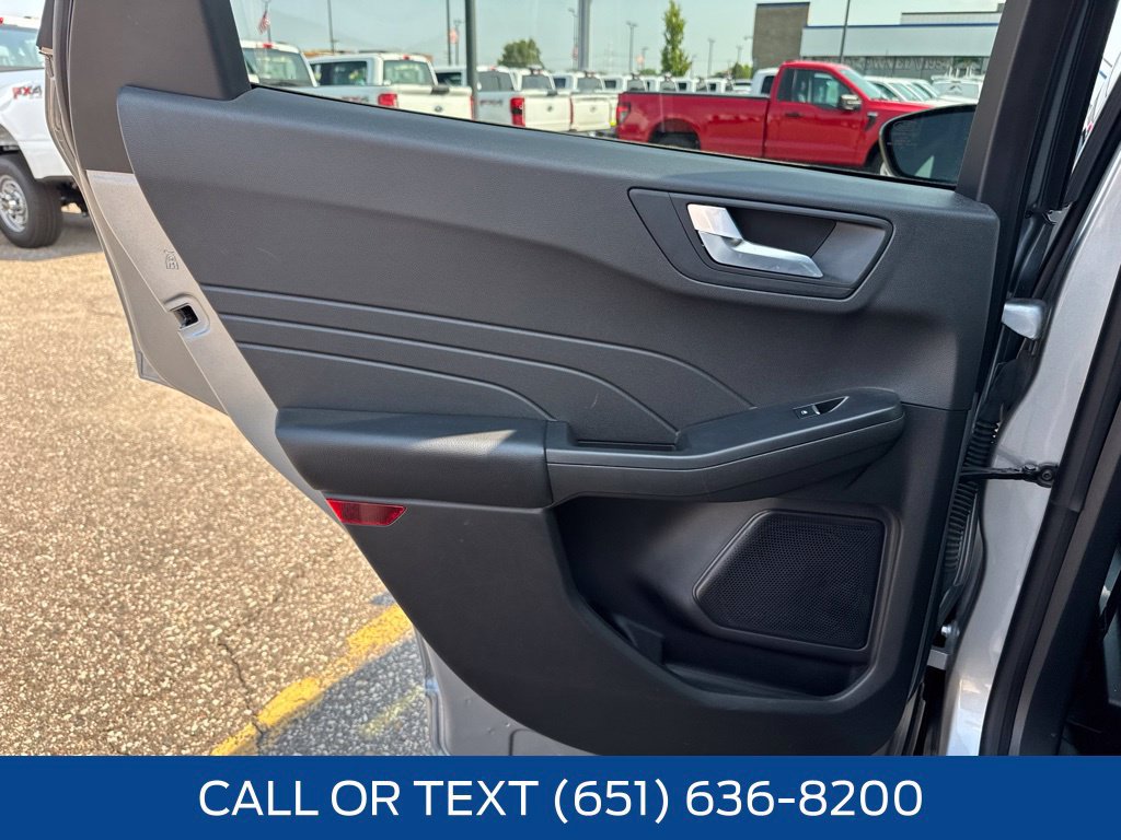 Used 2023 Ford Escape ST-Line w/ Tech Pack #1 AWD/4WD image 33