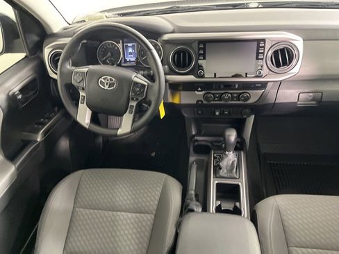 Used 2022 Toyota Tacoma SR5 image 5