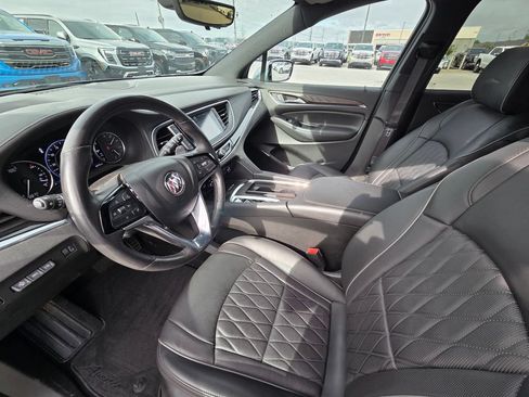 Used 2023 Buick Enclave Avenir w/ Avenir Technology Package AWD/4WD image 9