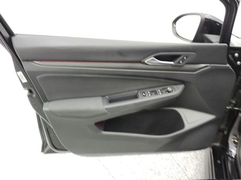 Used 2022 Volkswagen GTI SE FWD image 14