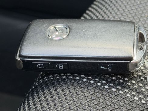 Used 2025 MAZDA CX-50 AWD 2.5 S w/ Premium Package image 21