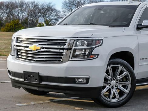 Used 2019 Chevrolet Suburban Premier image 8