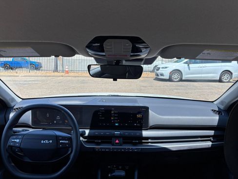 Used 2026 Kia K4 FWD image 32