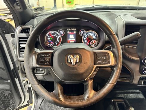 Used 2021 RAM 3500 Tradesman w/ Chrome Appearance Group image 11