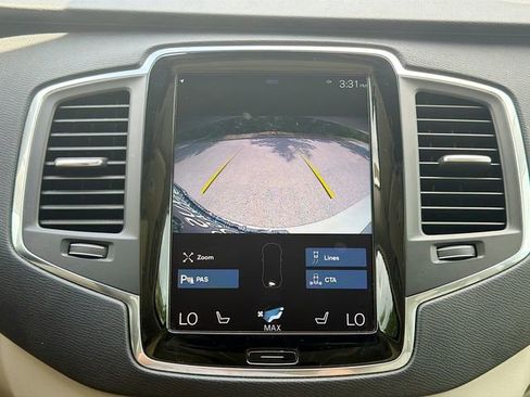 Used 2021 Volvo XC90 T5 Momentum w/ Climate Package FWD image 34