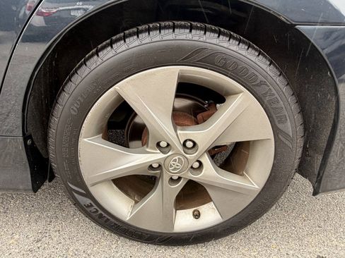 Used 2014 Toyota Camry SE FWD image 16