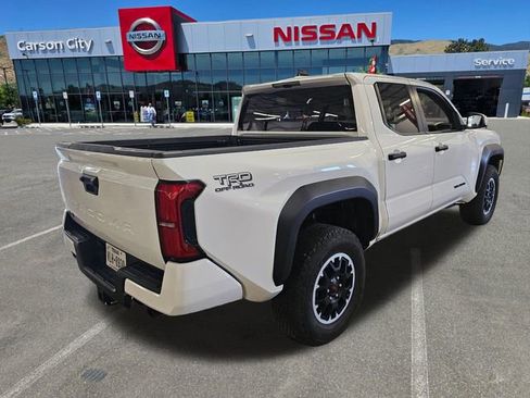 Used 2024 Toyota Tacoma TRD Off-Road AWD/4WD image 5