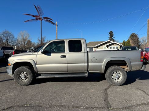 Used 2002 Chevrolet Silverado 2500 LS image 5