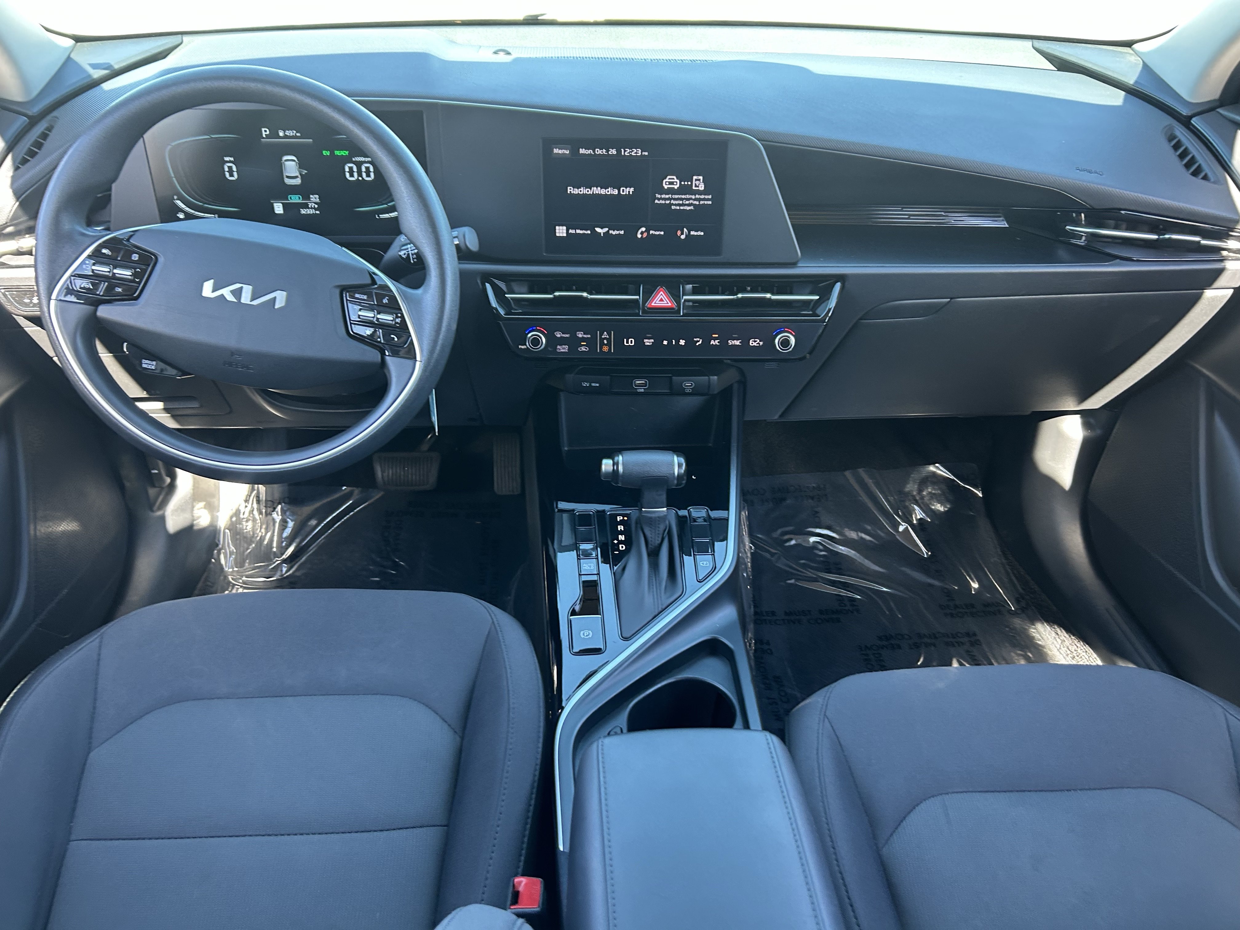 Certified 2025 Kia Niro LX FWD image 15