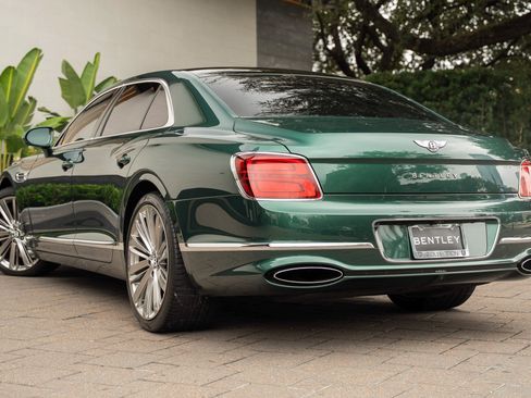 Used 2023 Bentley Flying Spur W12 image 50
