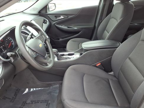 Used 2024 Chevrolet Malibu LT image 12