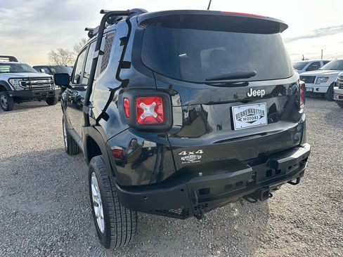 Used 2017 Jeep Renegade Latitude AWD/4WD image 13