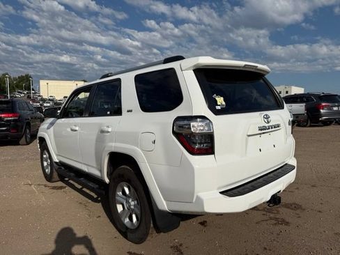 Used 2023 Toyota 4Runner SR5 Premium w/ SR5 Premium Package AWD/4WD image 3
