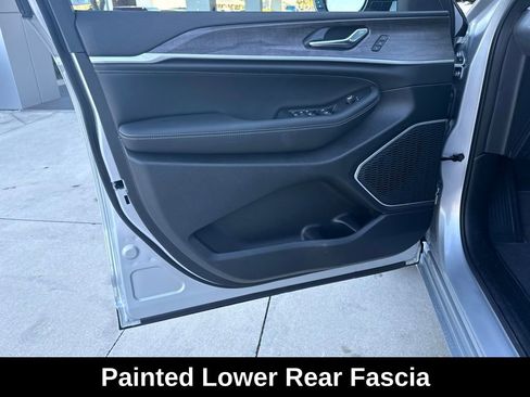 New 2026 Jeep Grand Cherokee Limited Reserve image 28