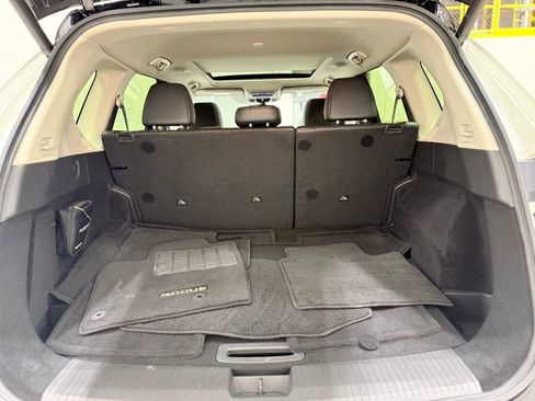 Used 2023 Jeep Wrangler Unlimited Sahara image 47