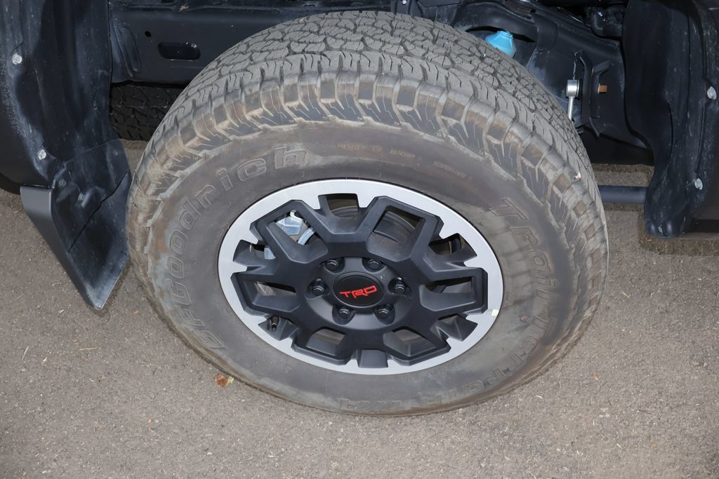 Certified 2026 Toyota Tacoma TRD Off-Road AWD/4WD image 60
