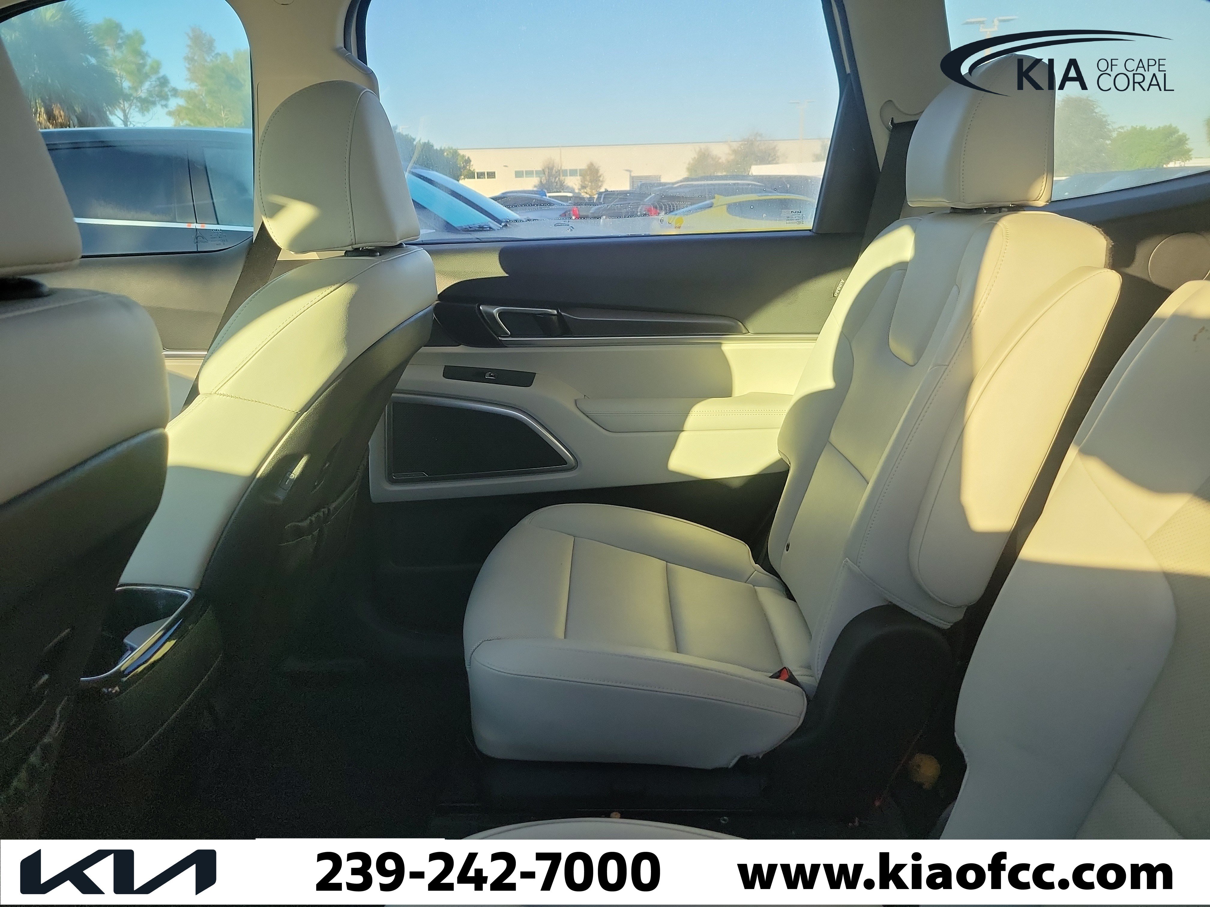 Certified 2023 Kia Telluride S w/ S Sunroof Package FWD image 7