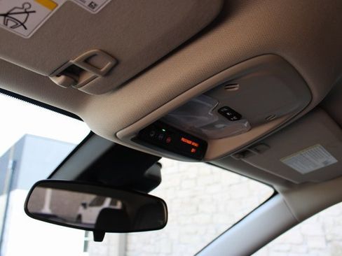 Used 2024 Buick Encore GX Sport Touring image 26