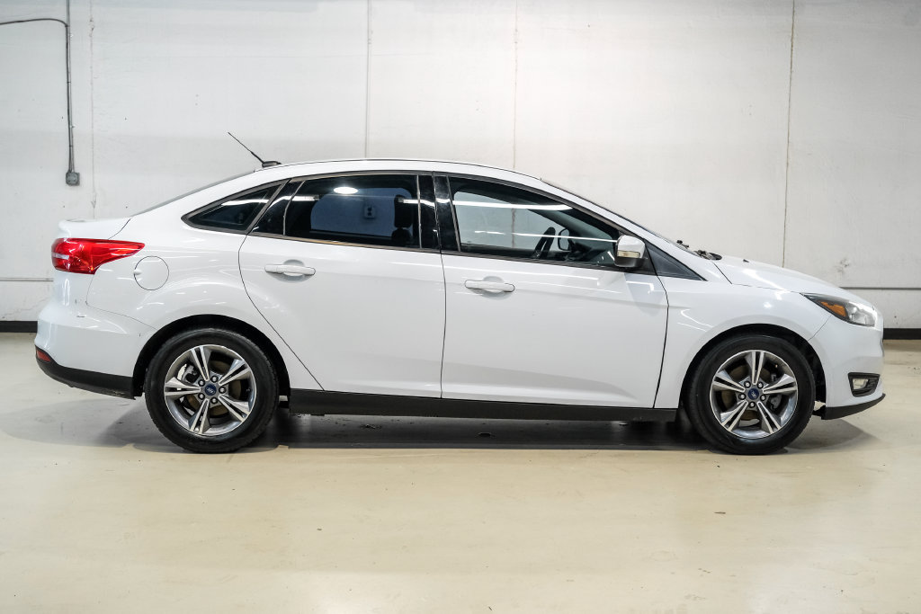 Used 2017 Ford Focus SE FWD image 7