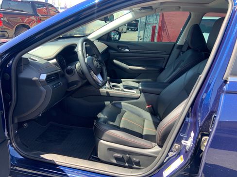 Used 2021 Nissan Altima 2.5 SR w/ SR Premium Package FWD image 10