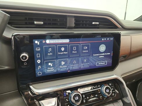 Used 2024 GMC Sierra 3500 Denali Ultimate image 13