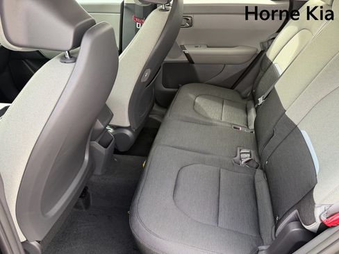 New 2027 Kia Seltos S FWD image 20