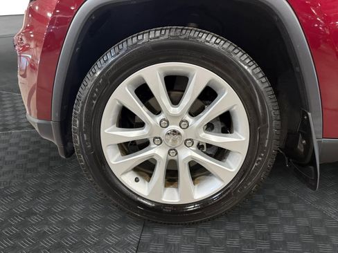 Used 2017 Jeep Grand Cherokee Limited image 15