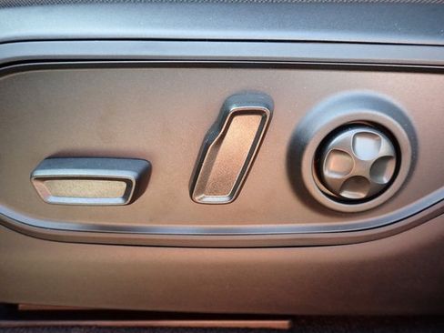 New 2025 Jeep Grand Cherokee Laredo X image 18