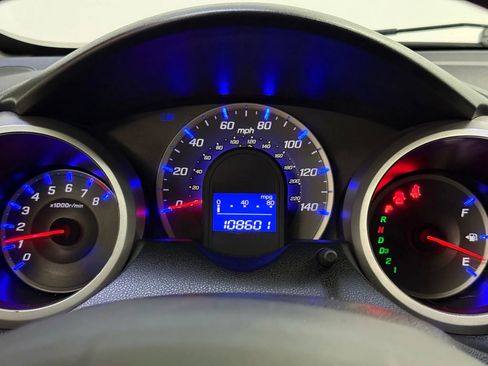 Used 2013 Honda Fit image 17