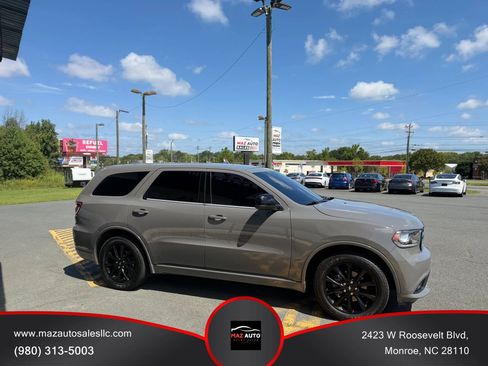 Used 2019 Dodge Durango SXT RWD image 3