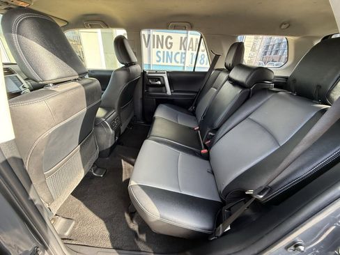 Used 2024 Toyota 4Runner SR5 Premium image 8