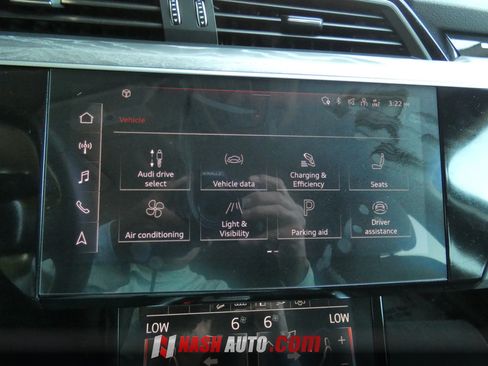 Used 2021 Audi e-tron Premium w/ Convenience Plus Package AWD/4WD image 66