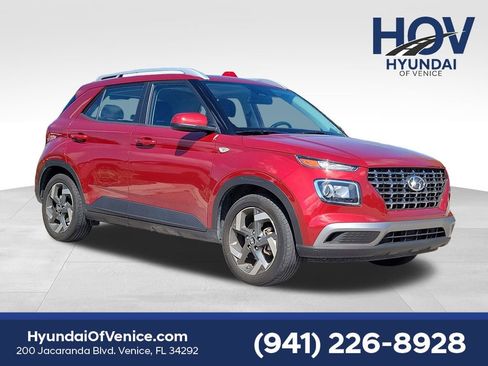 Certified 2024 Hyundai Venue SEL image 1