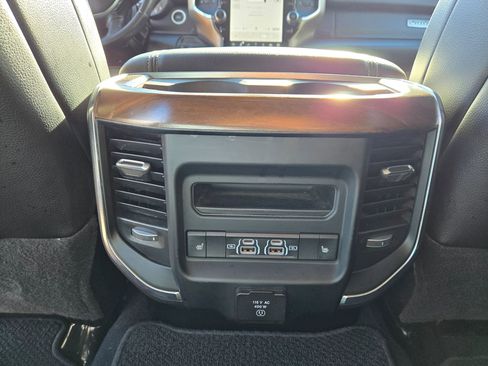 Used 2024 RAM 2500 Laramie image 15