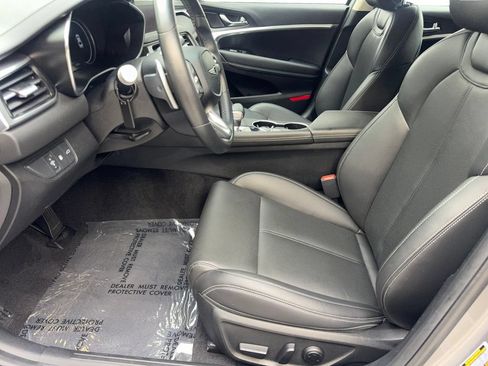 Used 2026 Genesis G70 2.5T RWD image 26