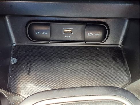 Used 2024 Kia Soul LX w/ Option Group 015 FWD image 21