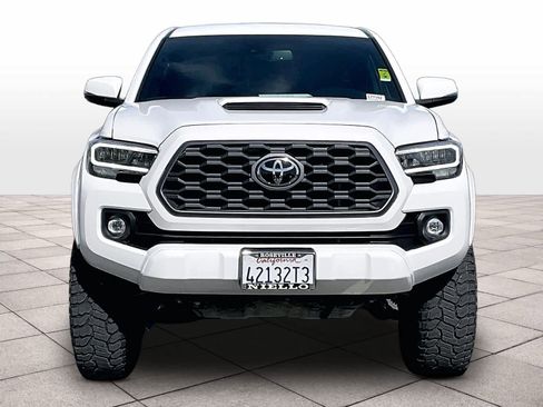 Used 2023 Toyota Tacoma TRD Sport w/ Black Out Package (TMS) AWD/4WD image 3