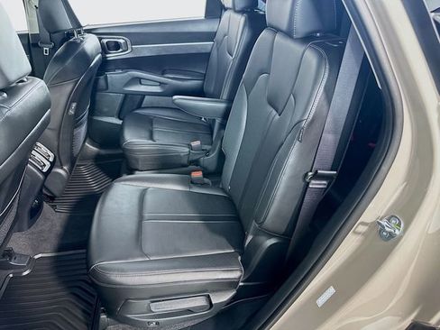 Used 2025 Kia Sorento X-Line EX image 17