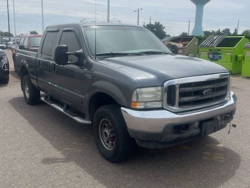 Used 2002 Ford F250 XLT AWD/4WD image 2