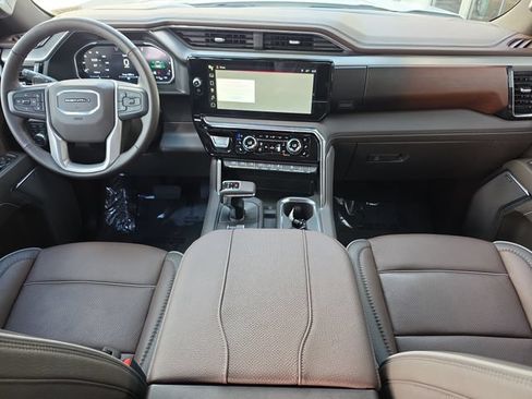 Certified 2026 GMC Sierra 1500 Denali w/ Denali Reserve Package AWD/4WD image 11
