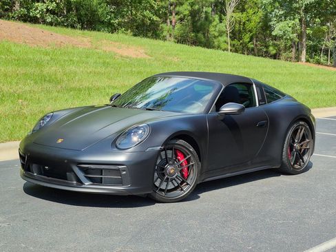 Certified 2024 Porsche 911 Targa 4 GTS AWD/4WD image 1