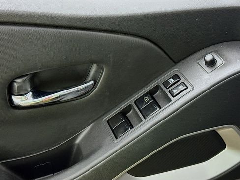 Used 2024 Nissan Frontier SV image 20