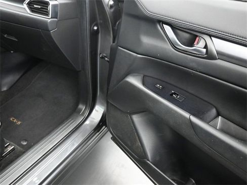 Used 2020 MAZDA CX-5 Touring image 23