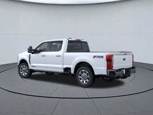 New 2026 Ford F250 Lariat w/ Lariat Ultimate Package image 4