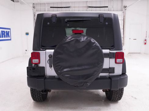 Used 2014 Jeep Wrangler Unlimited Sport w/ Quick Order Package 24S AWD/4WD image 25