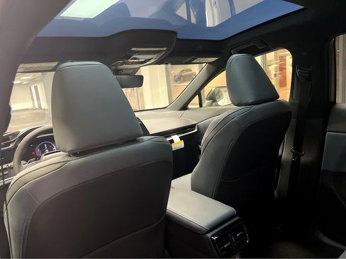 New 2026 Lexus RZ 450e AWD image 19