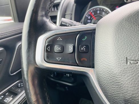 Used 2019 RAM 1500 Laramie image 32
